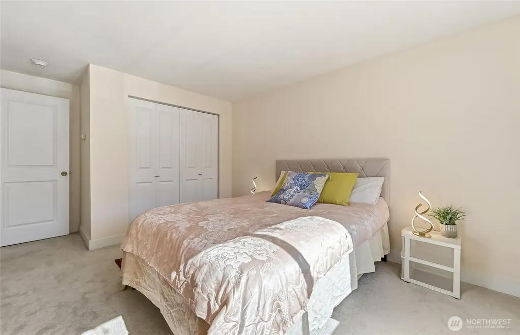15827 NE Leary Way Redmond WA 98052