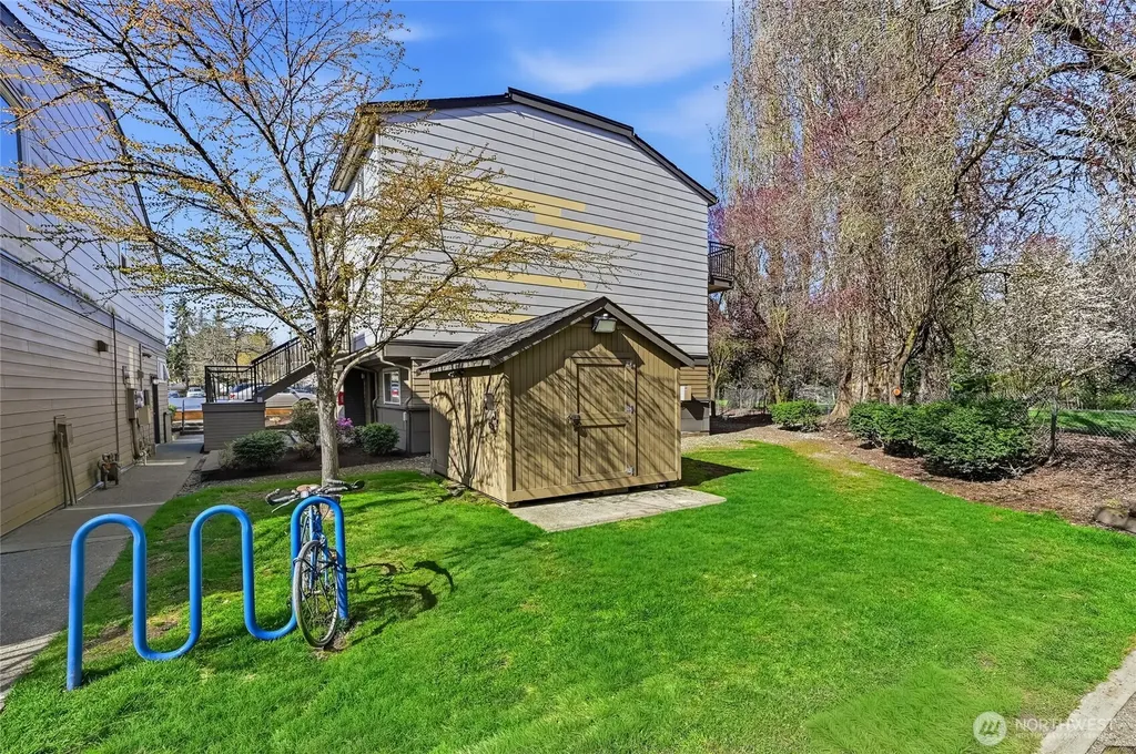 15827 NE Leary Way Redmond WA 98052