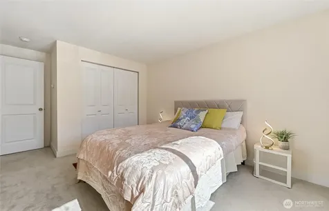 15827 NE Leary Way Redmond WA 98052