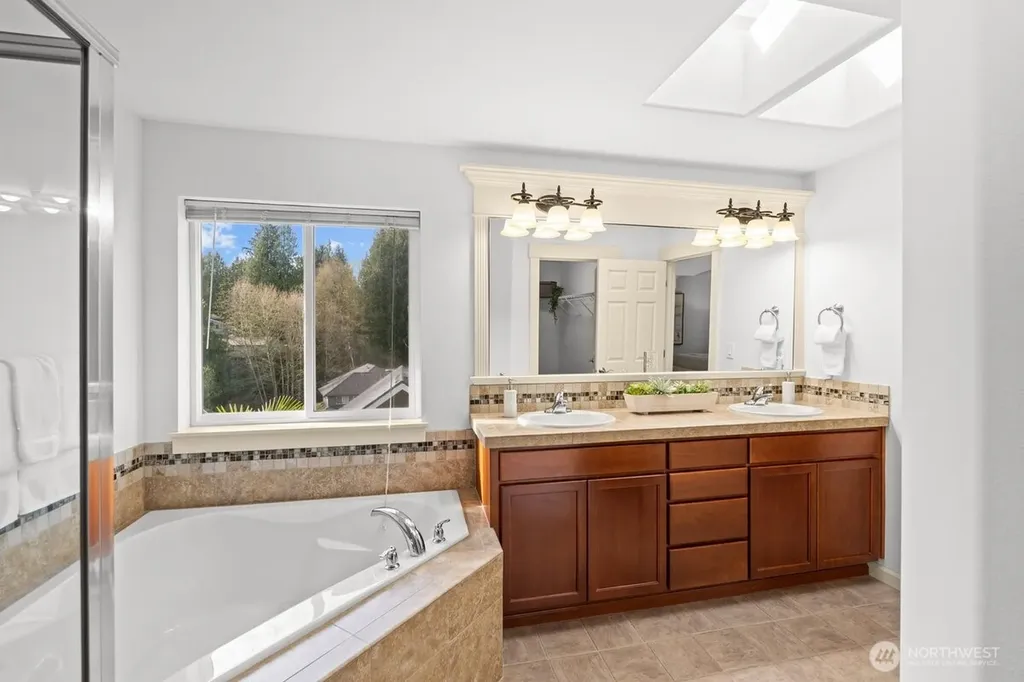 603 194th Place SE Bothell WA 98012
