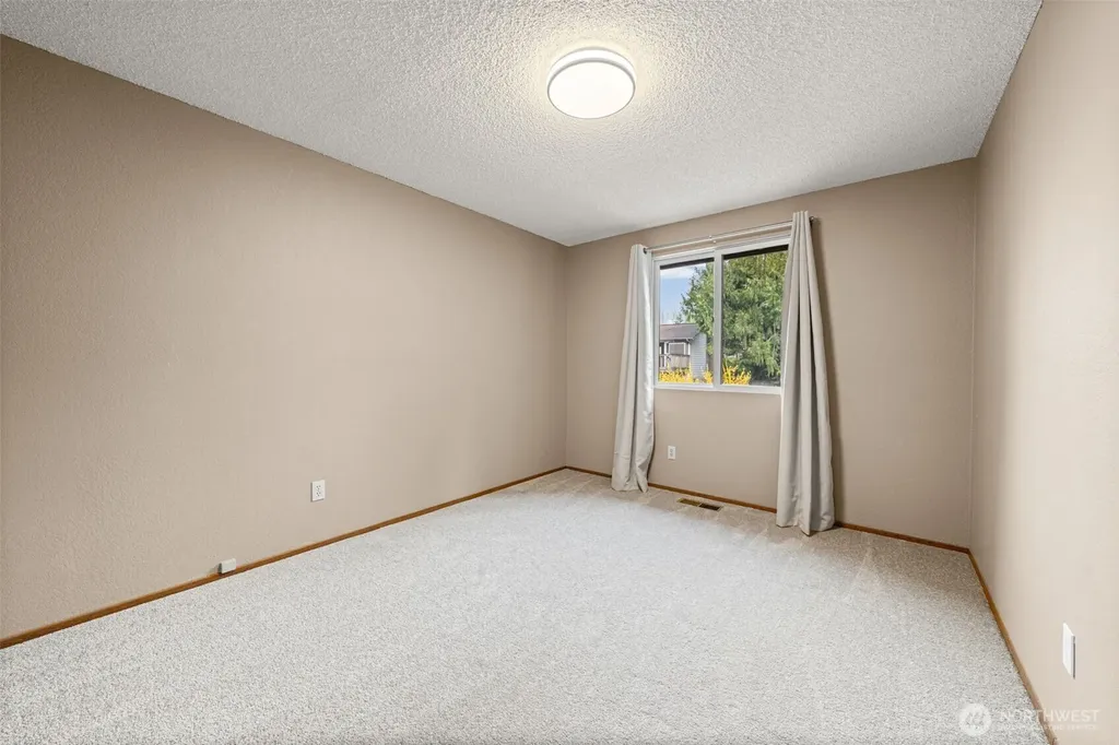 2204 SW 308th Street Federal Way WA 98023