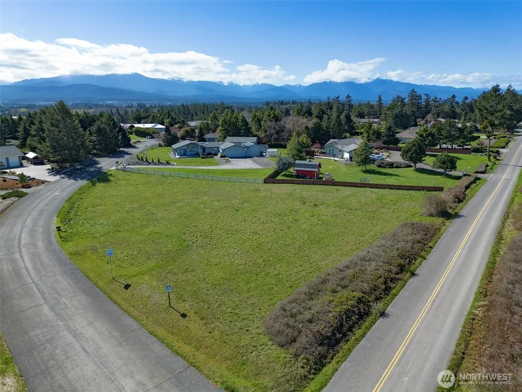 0 Sundial Loop Sequim WA 98382