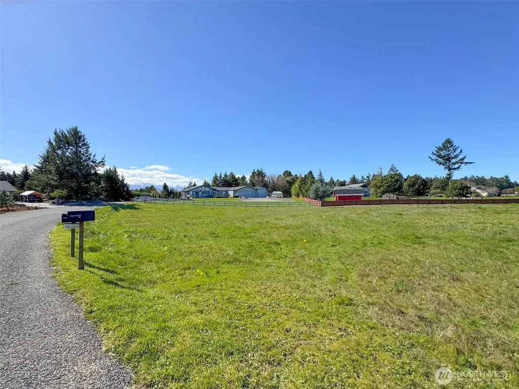 0 Sundial Loop Sequim WA 98382