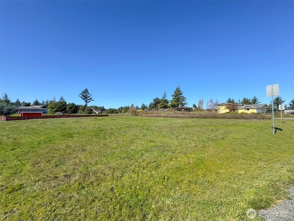 0 Sundial Loop Sequim WA 98382