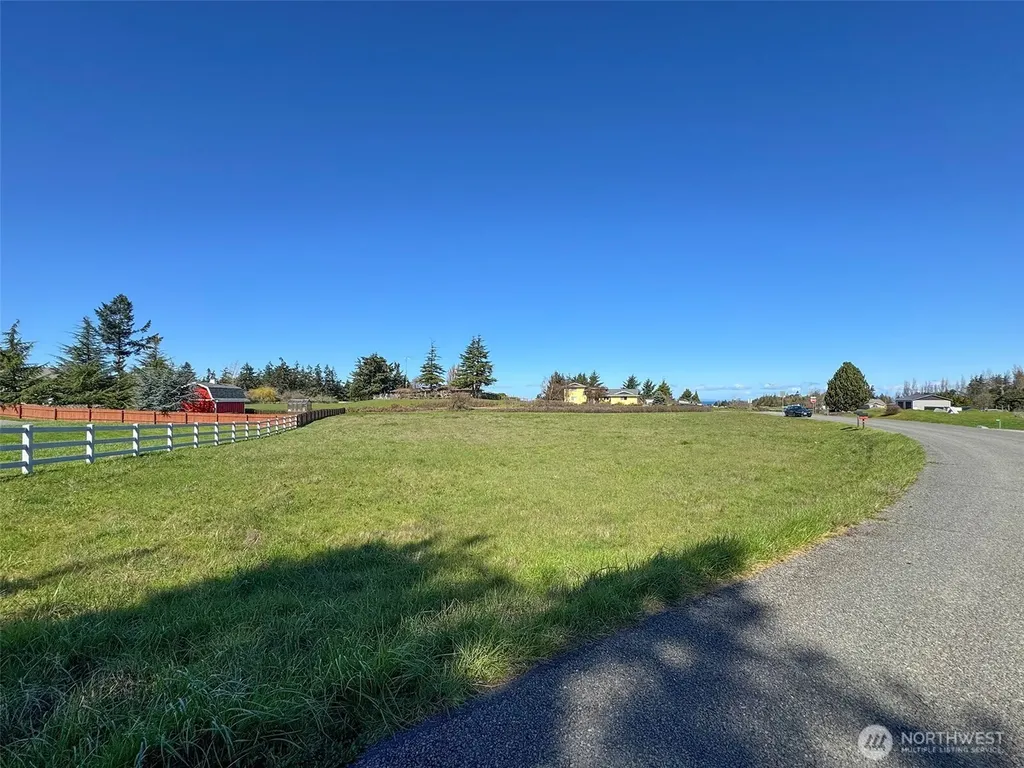 0 Sundial Loop Sequim WA 98382