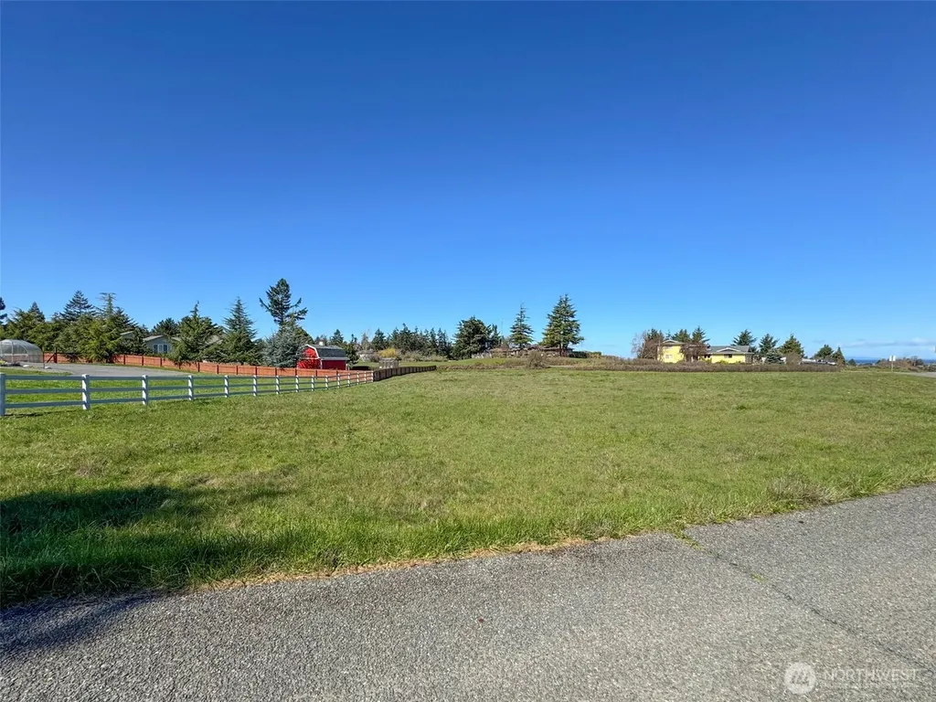 0 Sundial Loop Sequim WA 98382