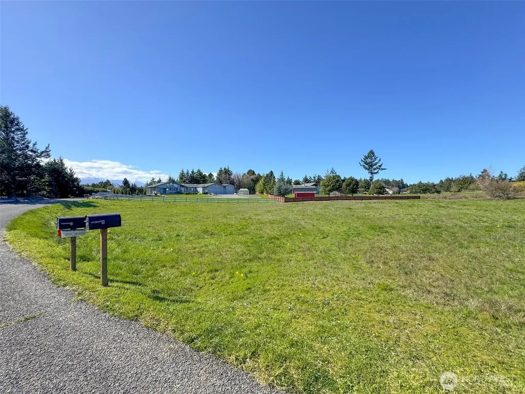 0 Sundial Loop Sequim WA 98382