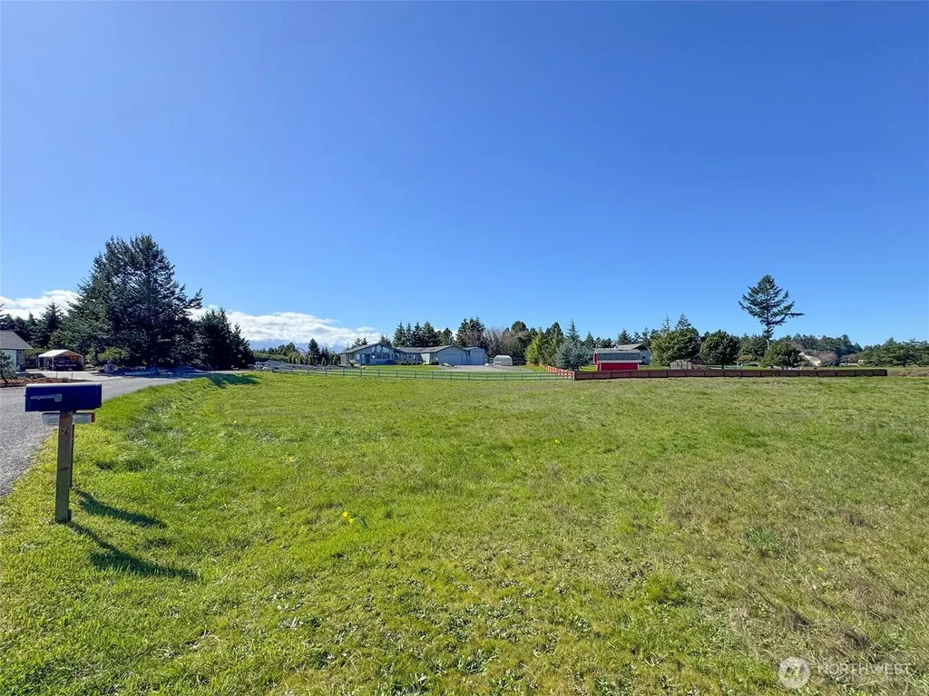 0 Sundial Loop Sequim WA 98382