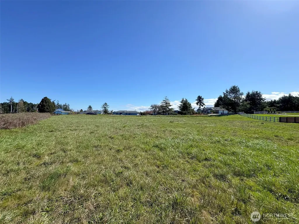 0 Sundial Loop Sequim WA 98382
