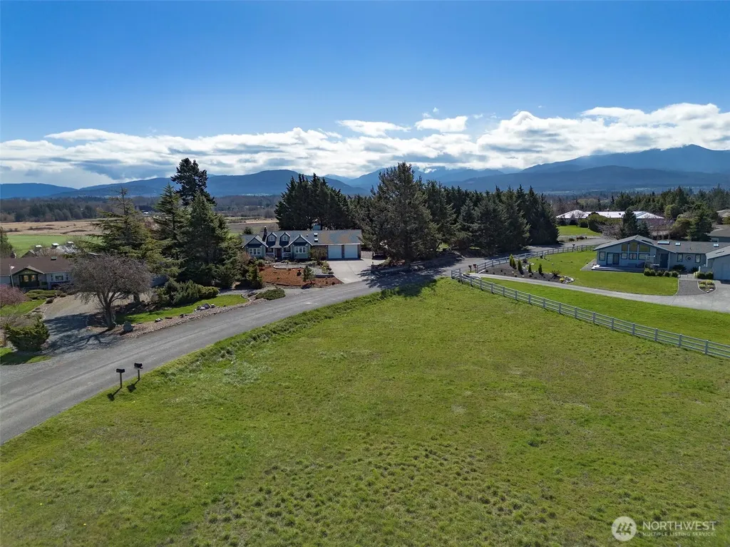 0 Sundial Loop Sequim WA 98382