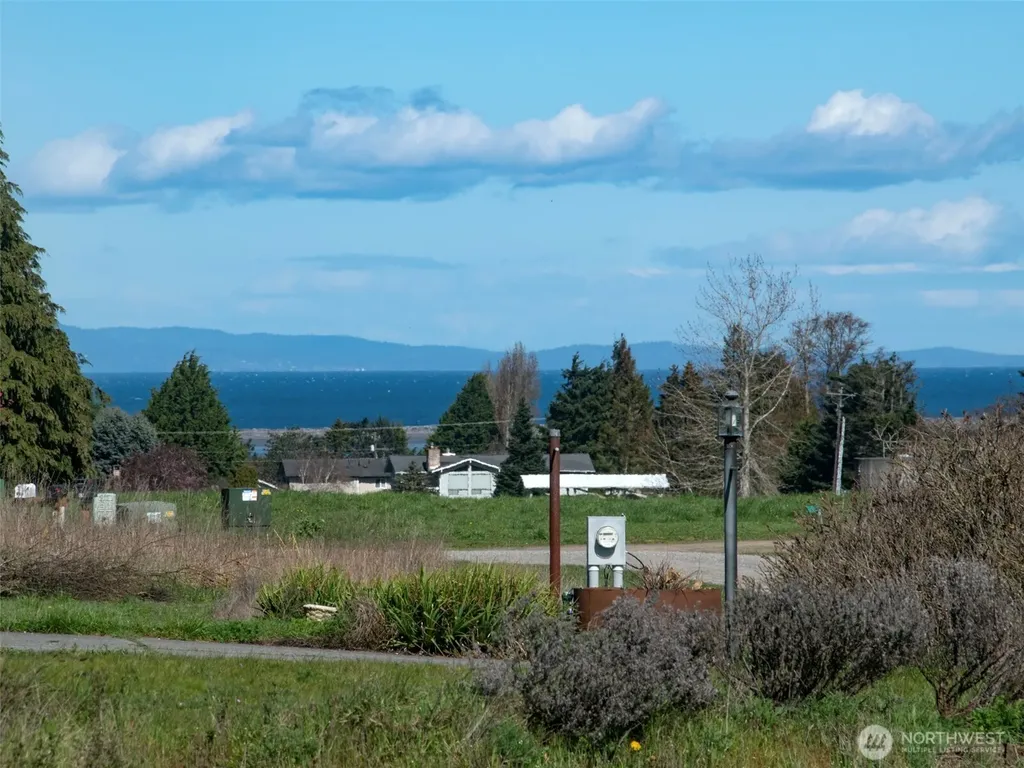0 Sundial Loop Sequim WA 98382