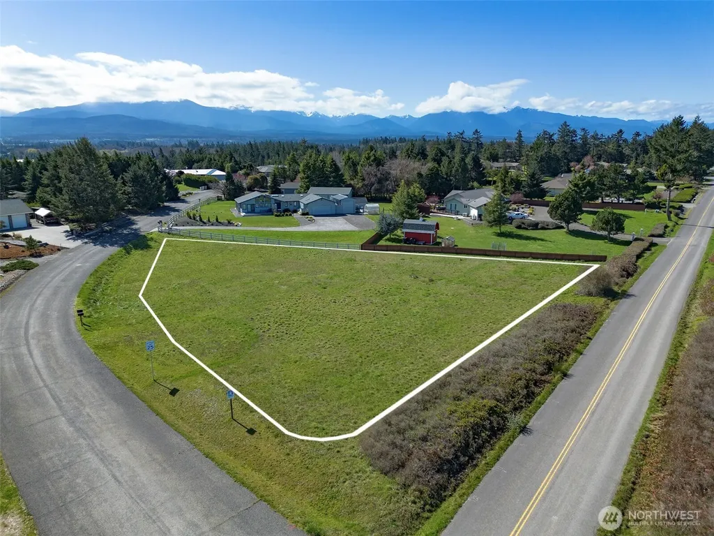 0 Sundial Loop Sequim WA 98382