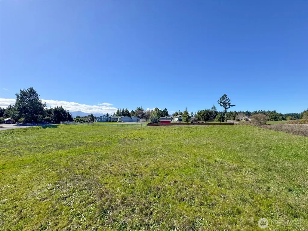 0 Sundial Loop Sequim WA 98382