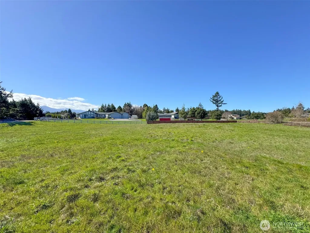 0 Sundial Loop Sequim WA 98382