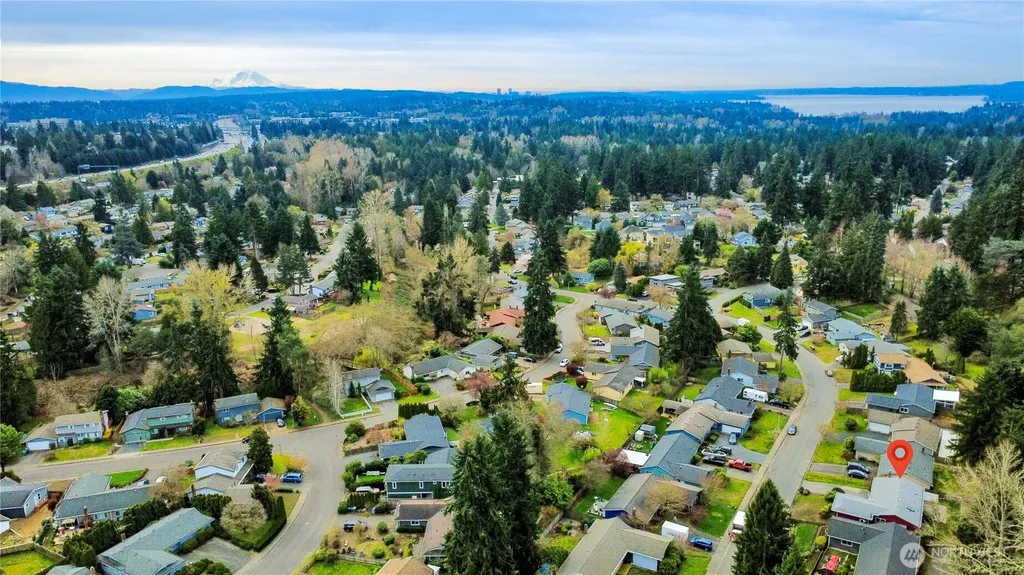 14335 109th Avenue NE Kirkland WA 98034