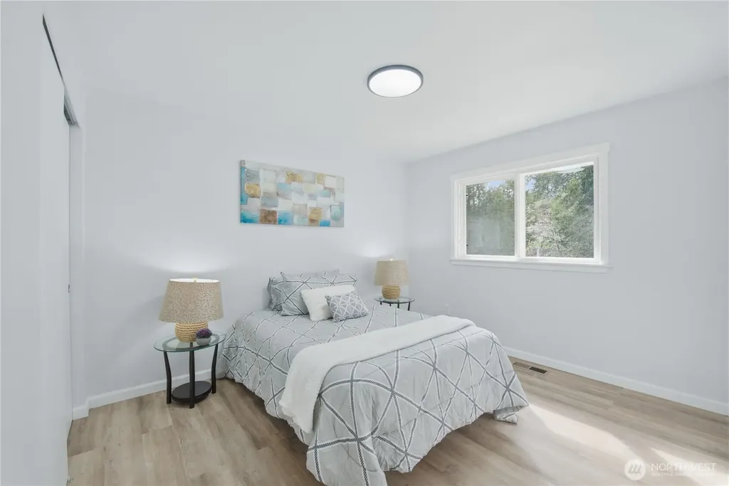 14419 8th Avenue S Burien WA 98168