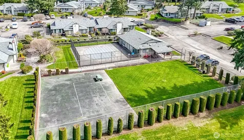 527 323rd Place Federal Way WA 98003