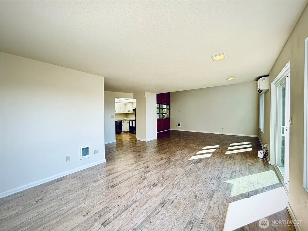 743 Marine View Drive Longview WA 98632