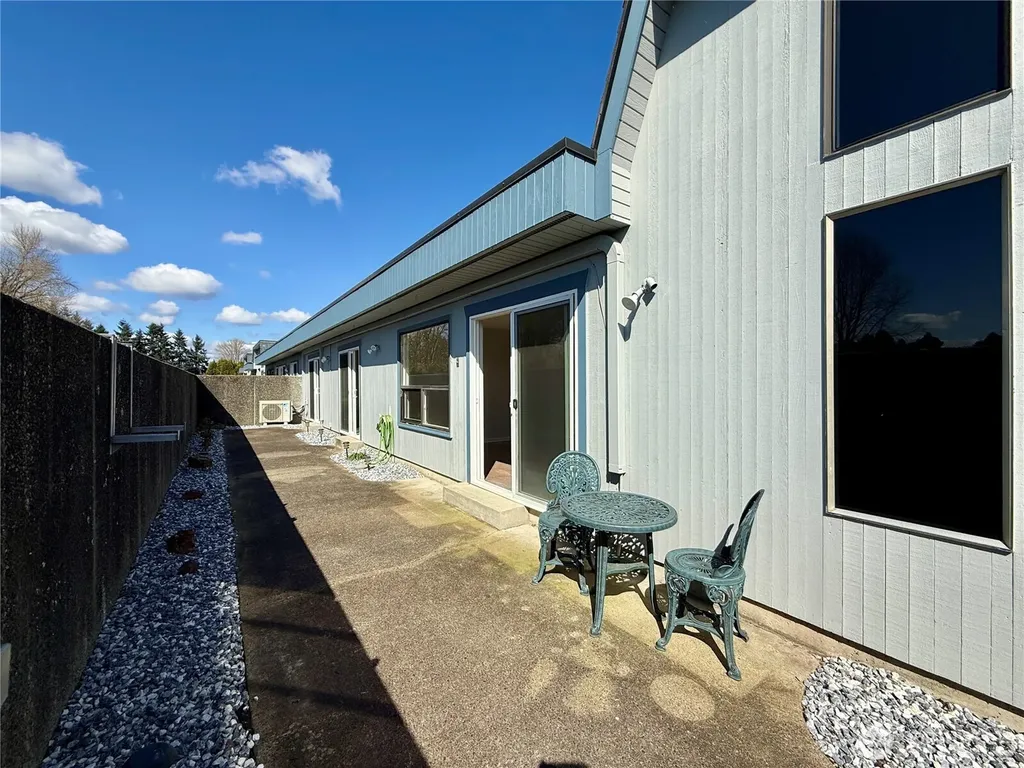 743 Marine View Drive Longview WA 98632