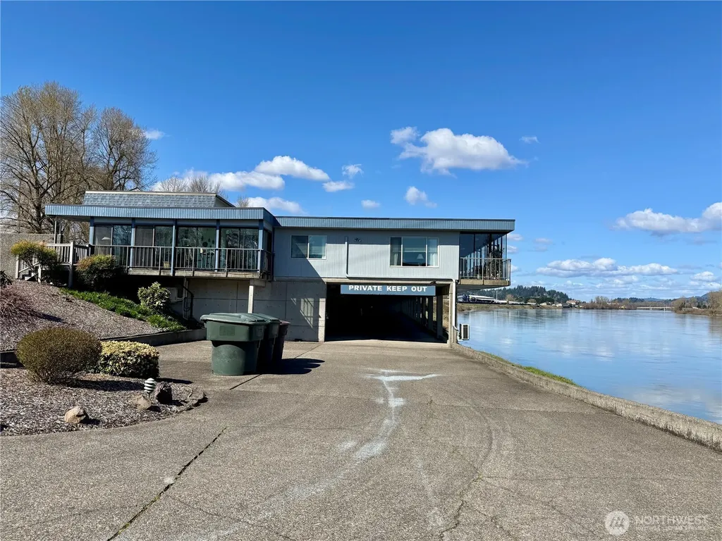 743 Marine View Drive Longview WA 98632