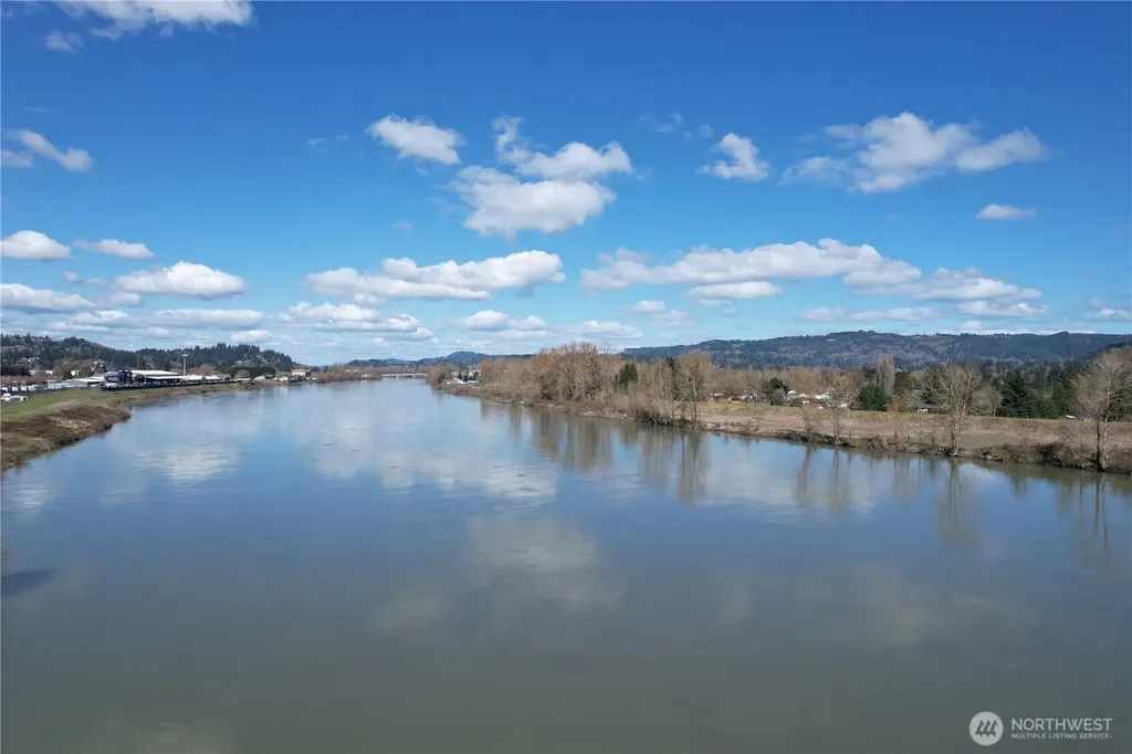 743 Marine View Drive Longview WA 98632