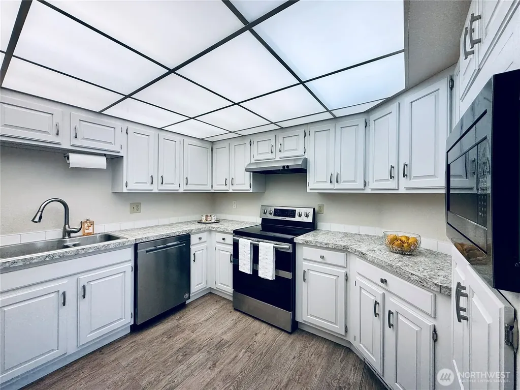 743 Marine View Drive Longview WA 98632