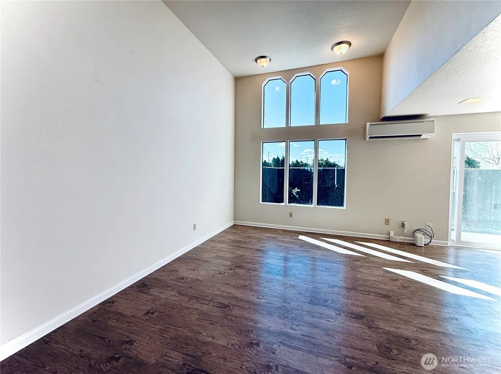 743 Marine View Drive Longview WA 98632