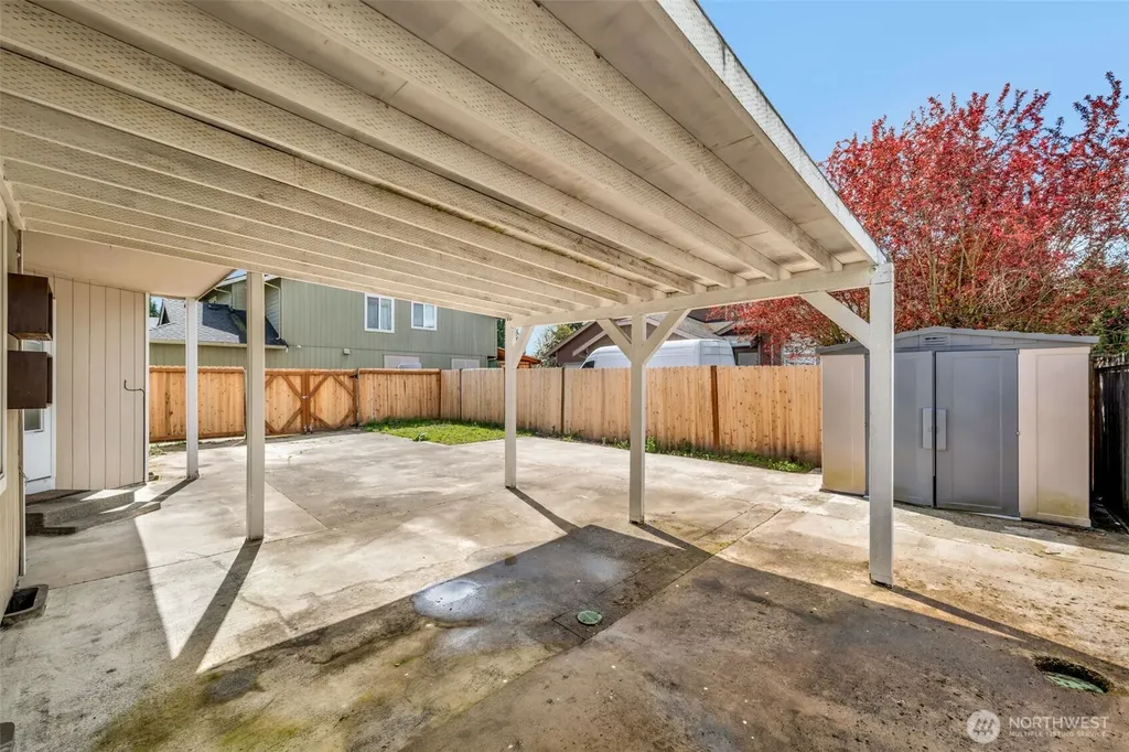13308 108th Avenue E Puyallup WA 98374
