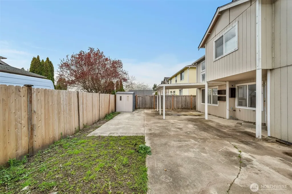 13308 108th Avenue E Puyallup WA 98374