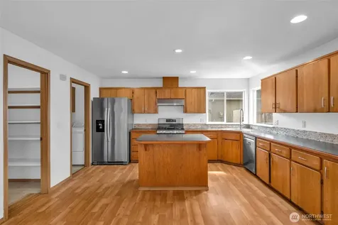 13308 108th Avenue E Puyallup WA 98374
