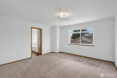 13308 108th Avenue E Puyallup WA 98374