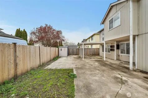 13308 108th Avenue E Puyallup WA 98374
