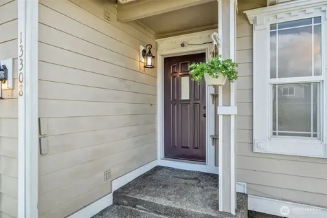 13308 108th Avenue E Puyallup WA 98374