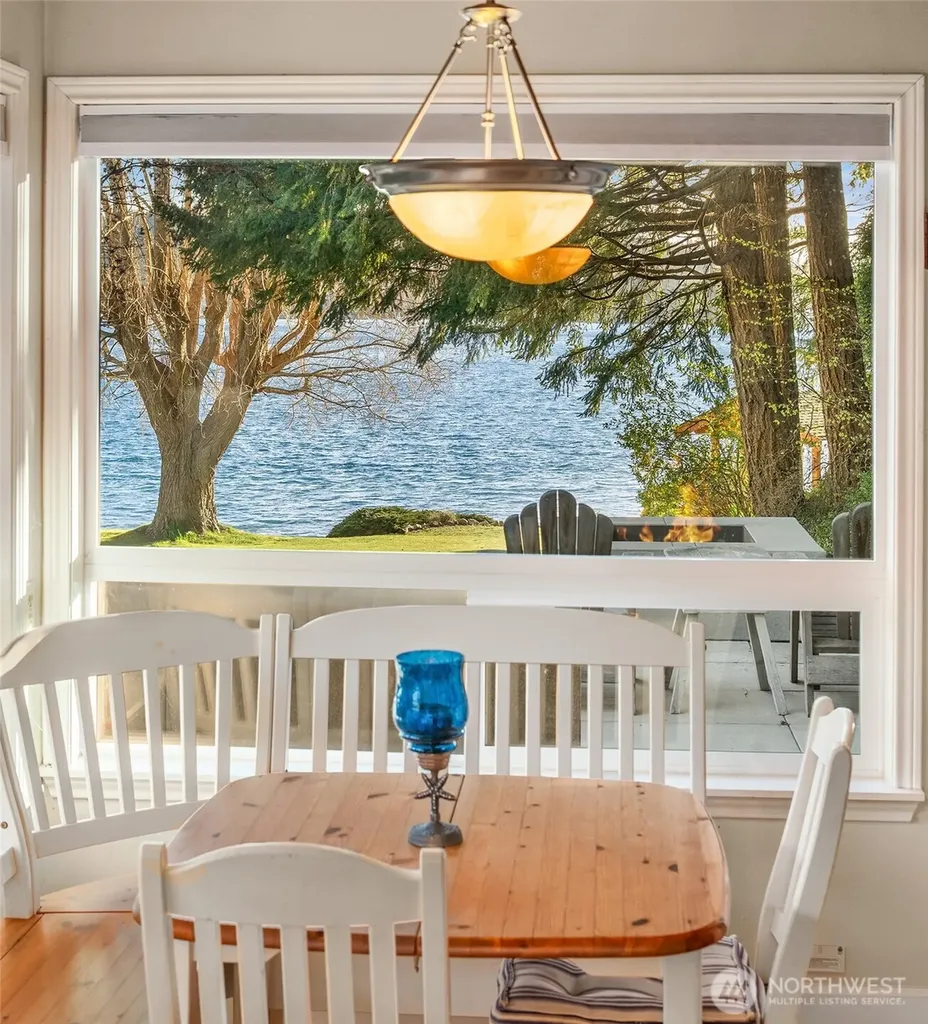 6602 Cromwell Beach Drive NW Gig Harbor WA 98335