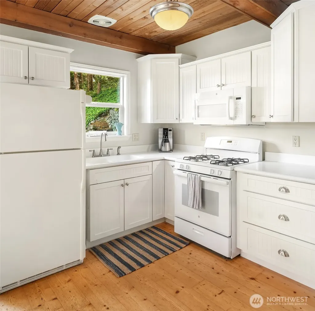 6602 Cromwell Beach Drive NW Gig Harbor WA 98335