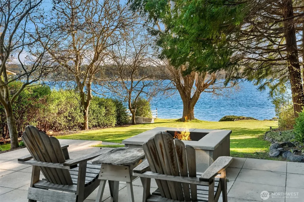 6602 Cromwell Beach Drive NW Gig Harbor WA 98335