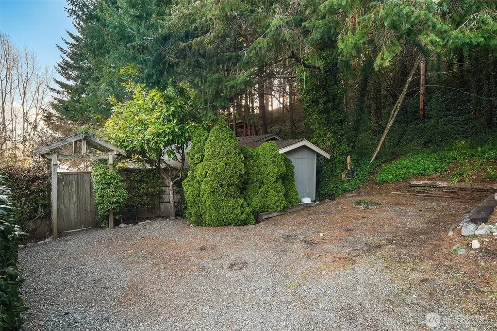 6602 Cromwell Beach Drive NW Gig Harbor WA 98335