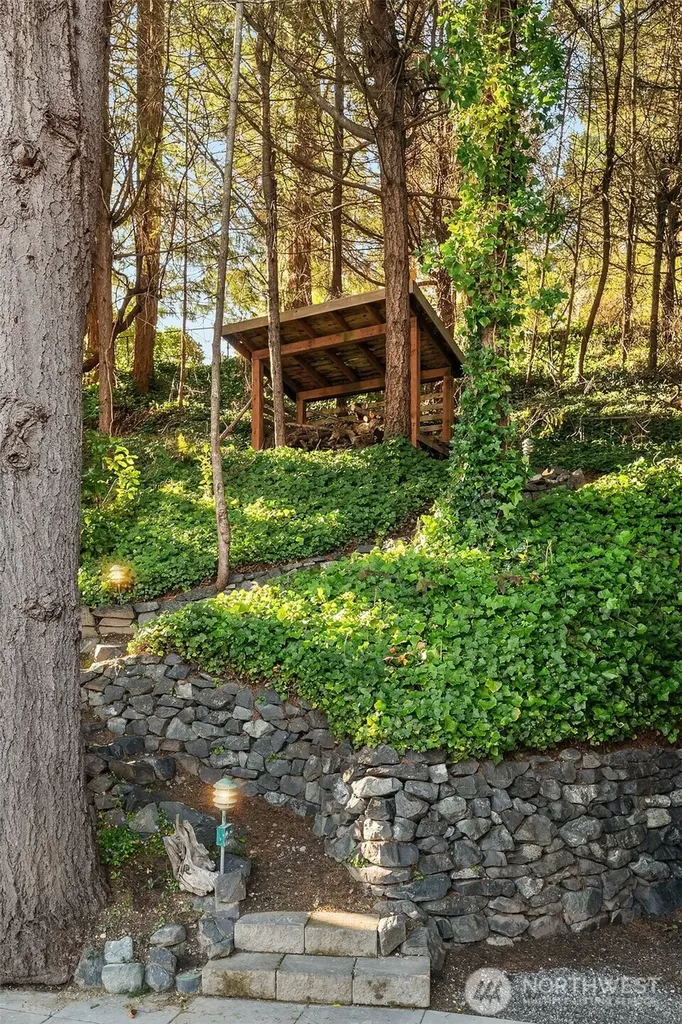 6602 Cromwell Beach Drive NW Gig Harbor WA 98335