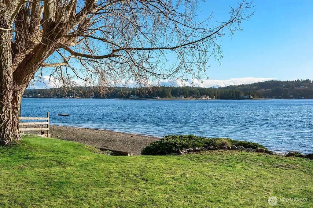 6602 Cromwell Beach Drive NW Gig Harbor WA 98335