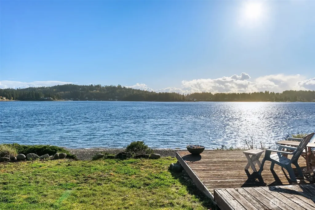 6602 Cromwell Beach Drive NW Gig Harbor WA 98335