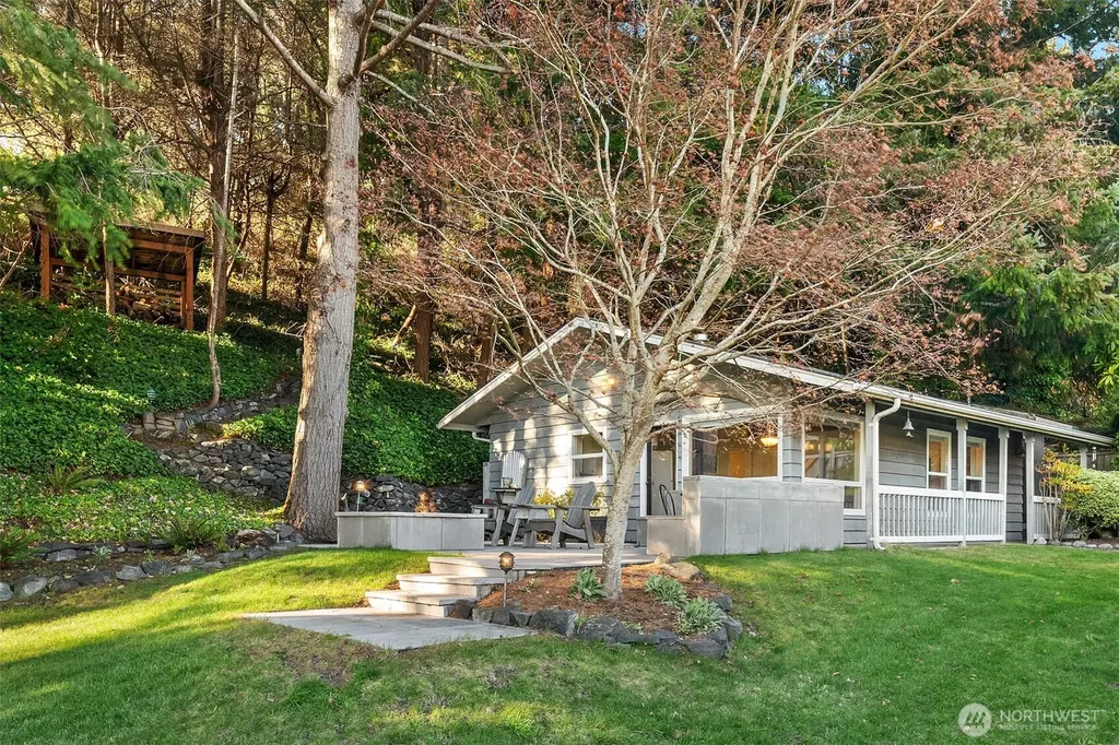 6602 Cromwell Beach Drive NW Gig Harbor WA 98335
