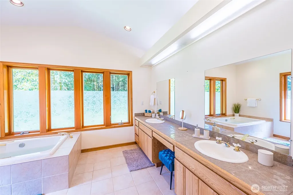 173 Pleasant Meadows Beaver WA 98305