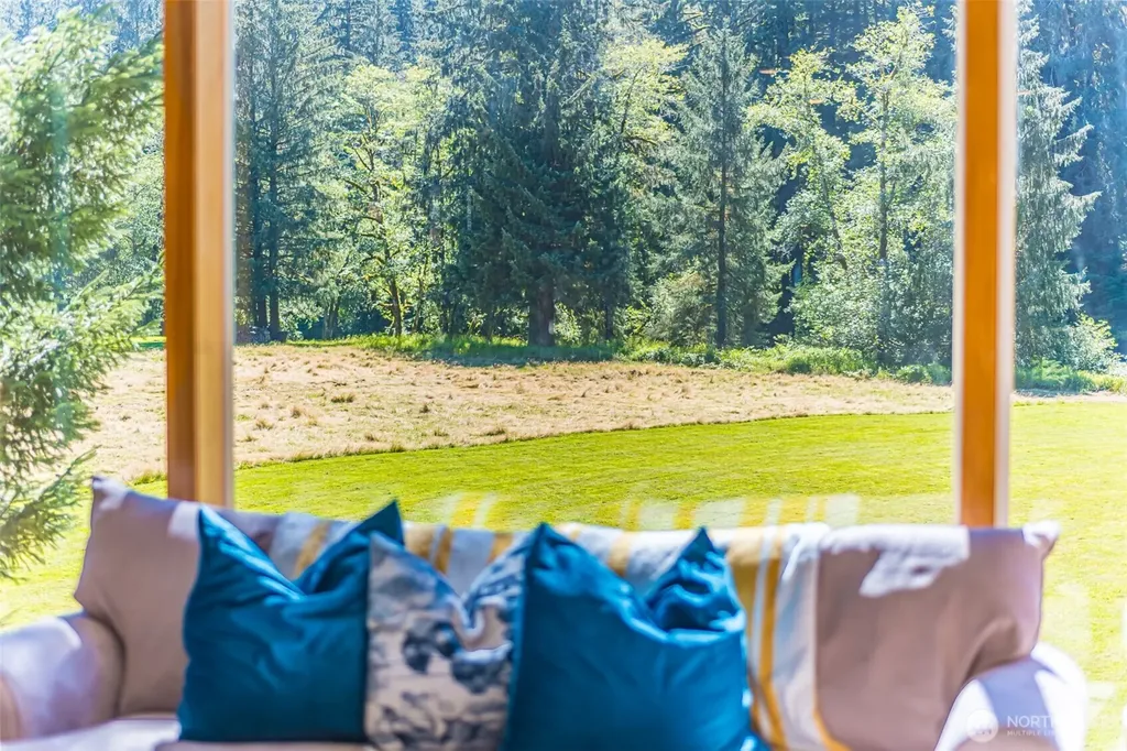 173 Pleasant Meadows Beaver WA 98305