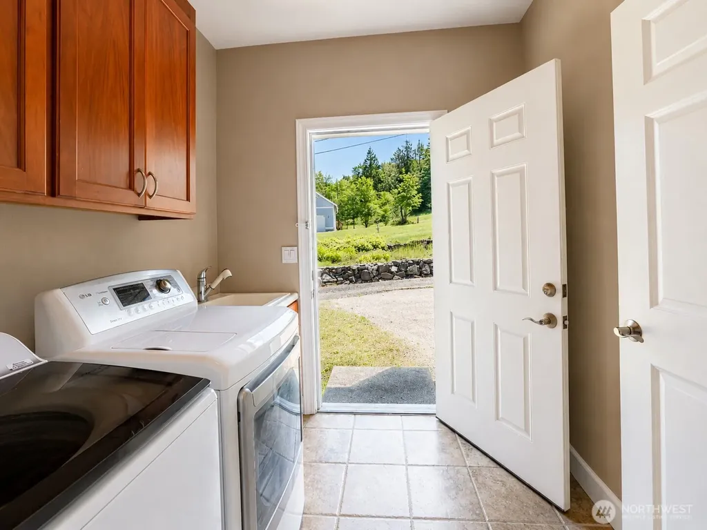 23119 110th Avenue E Graham WA 98338