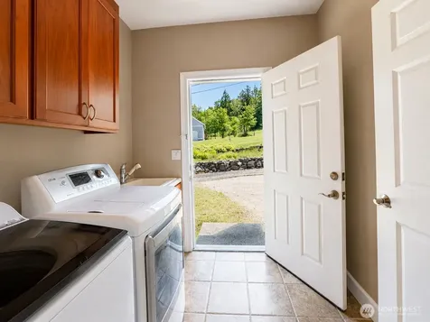 23119 110th Avenue E Graham WA 98338