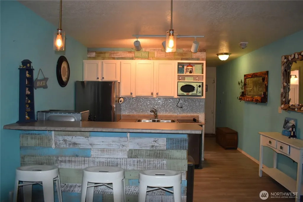 304 14th Street NW Long Beach WA 98631