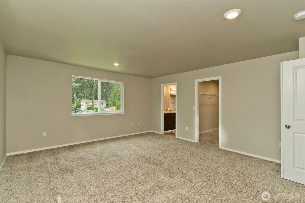 6422 198th Street E Spanaway WA 98387