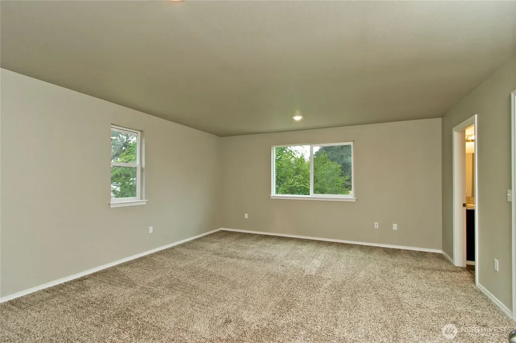 6422 198th Street E Spanaway WA 98387