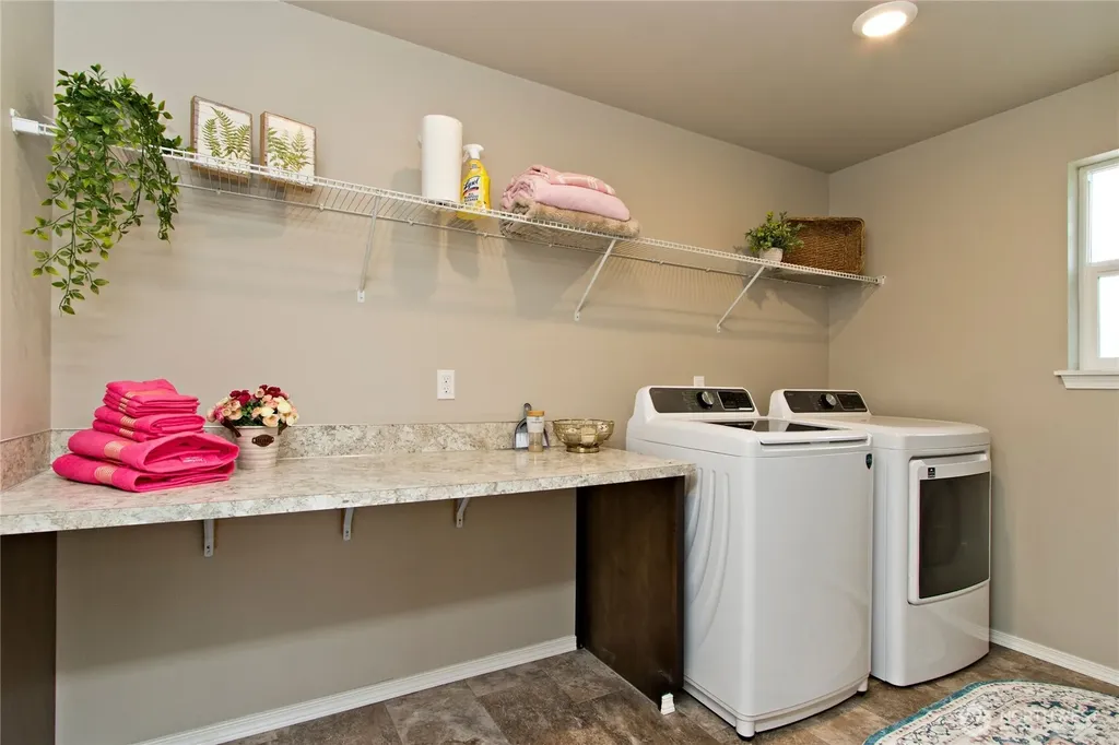 6422 198th Street E Spanaway WA 98387