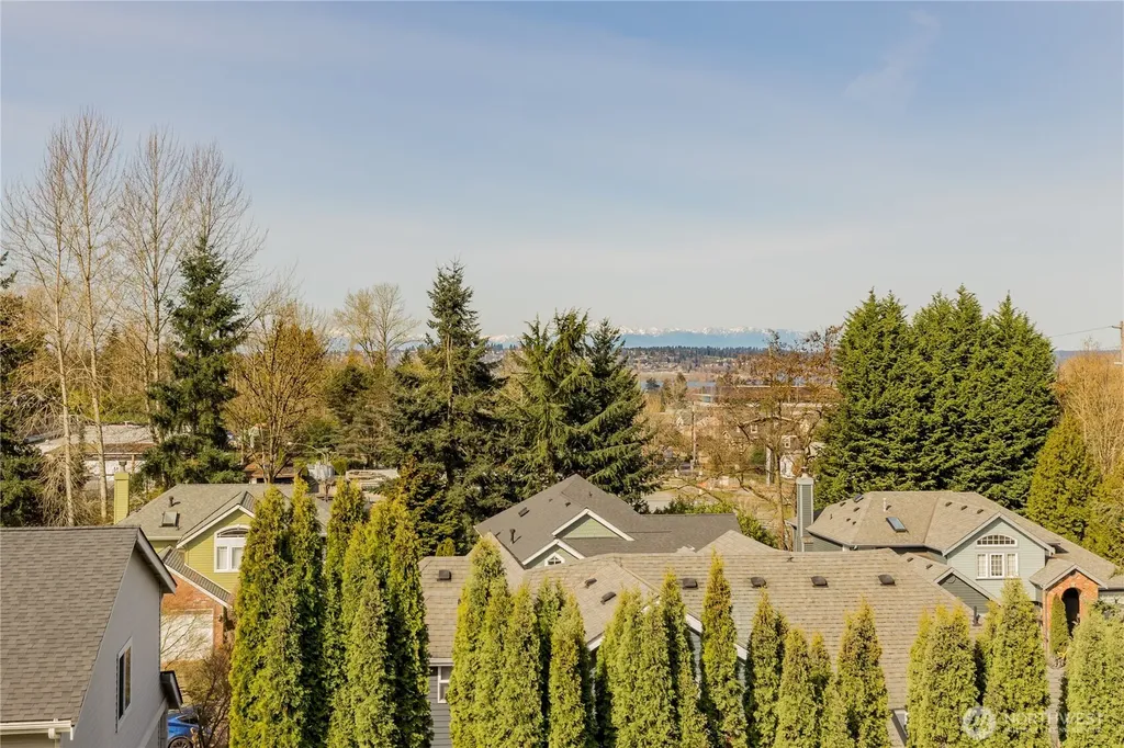 1113 Kirkland Avenue Kirkland WA 98033